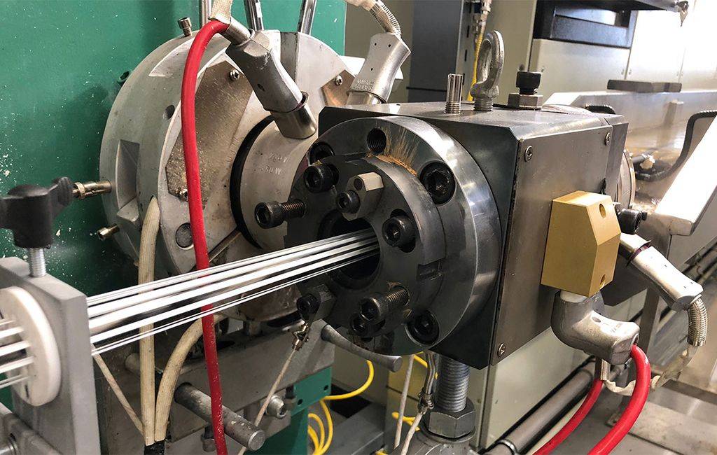 تولید لوازم جانبی موبایل